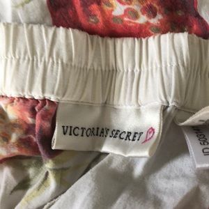 Victoria's Secret Pants - Vintage Victoria’s Secret Strawberry Pajama Pants Victoria's Secret Pants - Vintage Victoria’s Secret Strawberry Pajama Pants